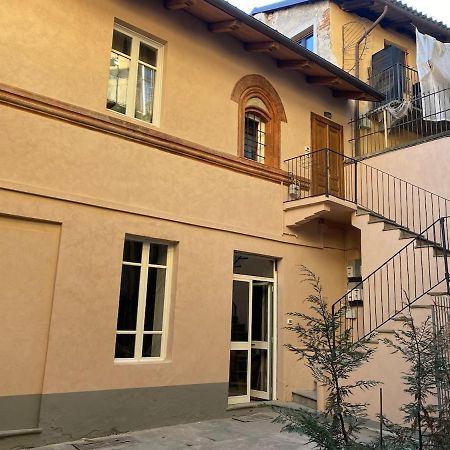 Maschera Di Ferro Appartamento In Centro Storico Pinerolo Kültér fotó